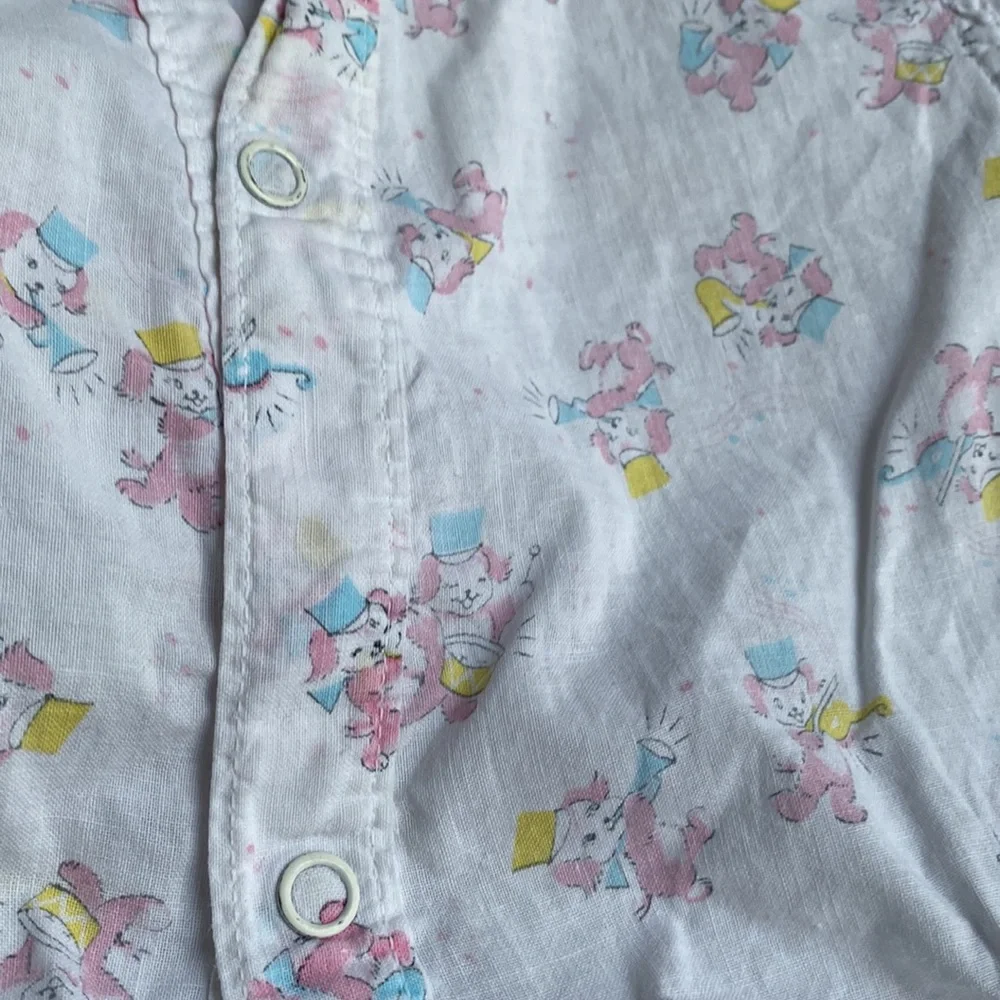 Vintage puppy marching band print snap 1 piece jumpsuit romper sz 18 m